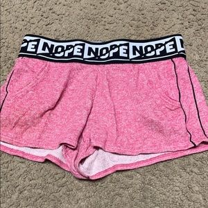 No boundaries shorts